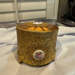 Thorens Elegant Gold Decorative Box with Floral Accent‎